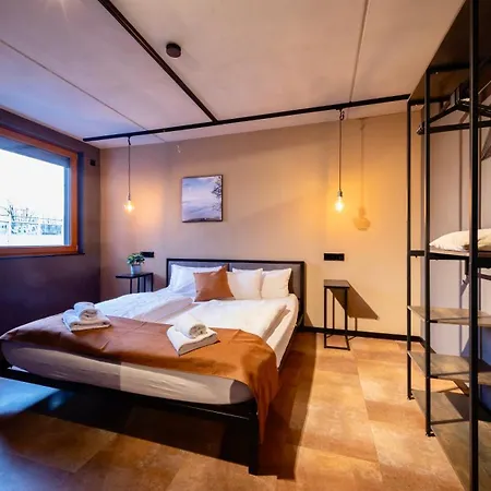 Stadthaus Serviced - Stadthaus Heiner Apartman